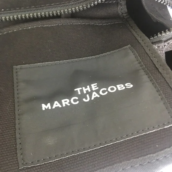 Marc Jacobs Black Tote with White Accents Szie M - Picture 10 of 11